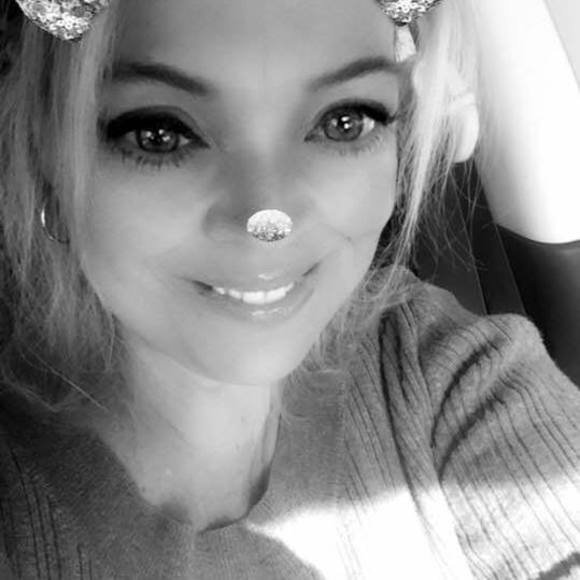 Meet your Posher, Denise - Picture 1 of 1